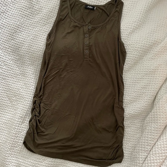 Lot of Maternity t shirts, tank tops, long sleeve! - Picture 2 of 7